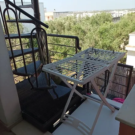 לינה וארוחת בוקר Athena Castro 3*