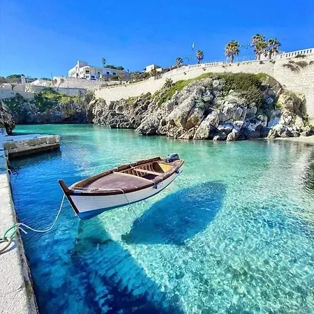 לינה וארוחת בוקר Athena Castro